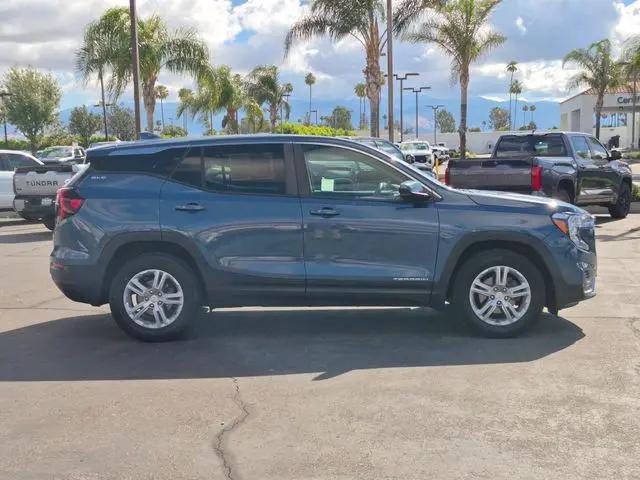 2024 GMC Terrain FWD SLE