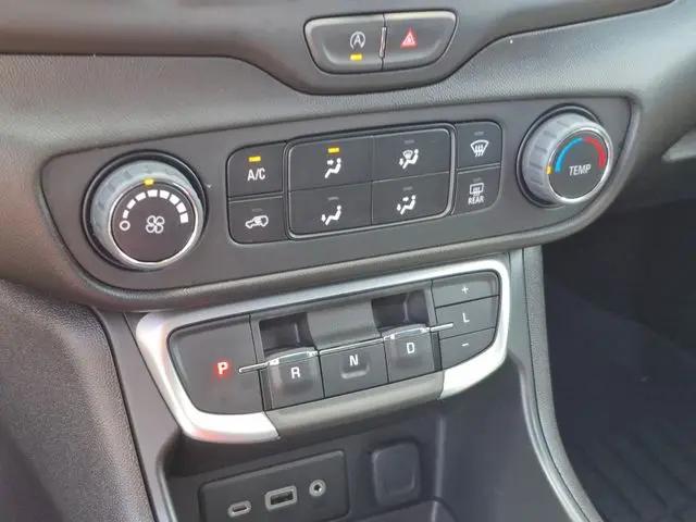 2024 GMC Terrain FWD SLE