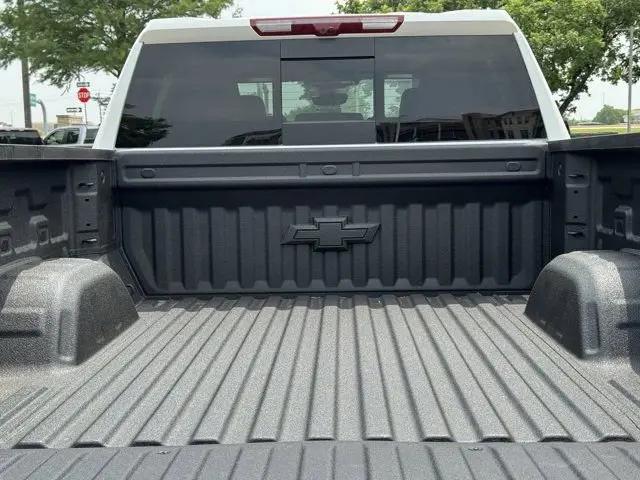 2026 Chevrolet Silverado 1500 4WD Crew Cab Short Bed ZR2