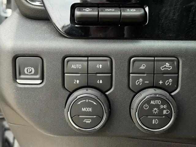 2026 Chevrolet Silverado 1500 4WD Crew Cab Short Bed ZR2