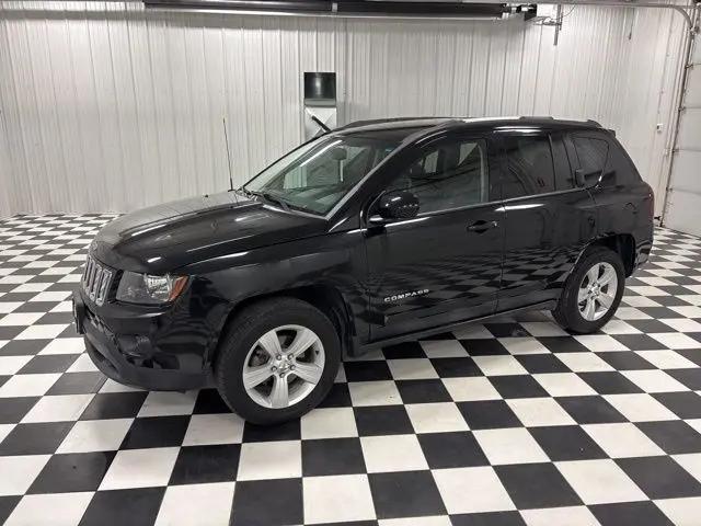2017 Jeep Compass Latitude 4x4 for sale in Rochester, MN