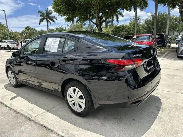 2025 Nissan Versa 1.6 S