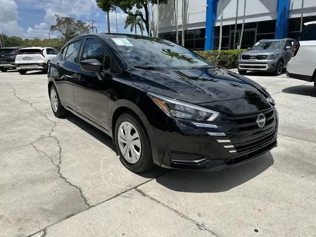 2025 Nissan Versa 1.6 S