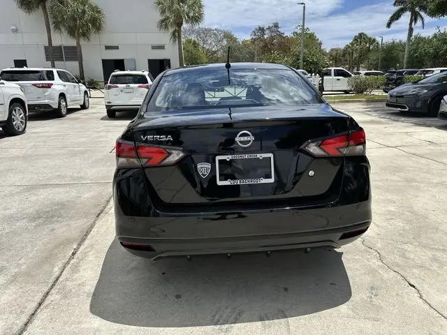 2025 Nissan Versa 1.6 S