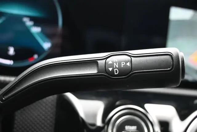 2020 Mercedes-Benz A 220 A 220