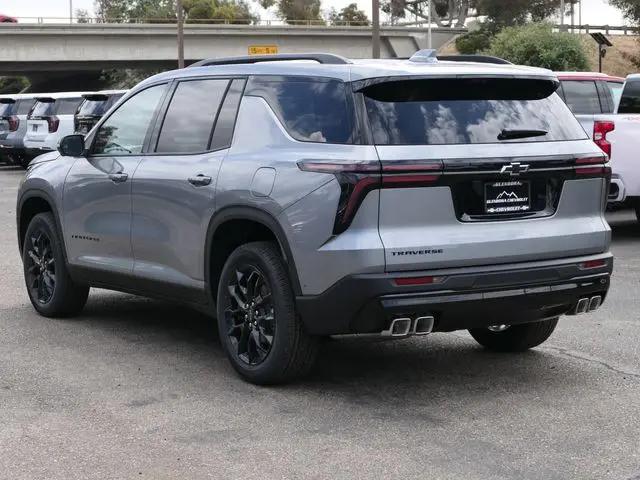 2026 Chevrolet Traverse FWD LT