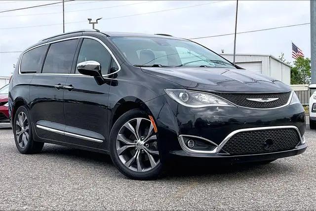 2017 Chrysler Pacifica Limited for sale in Olive Branch, MS