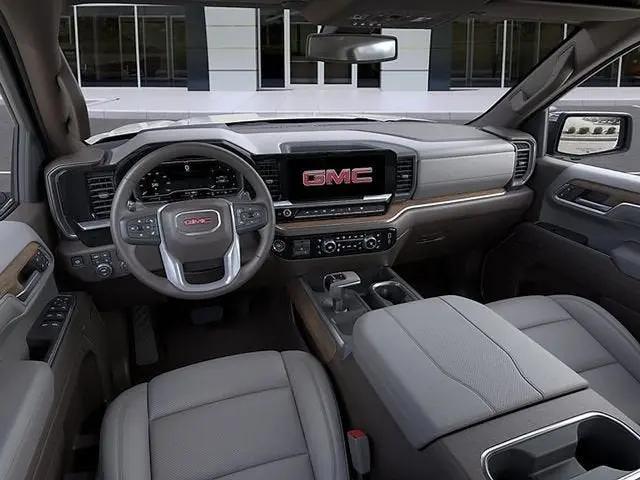 2026 GMC Sierra 1500 Crew Cab, Short Bed, SLT, 4WD