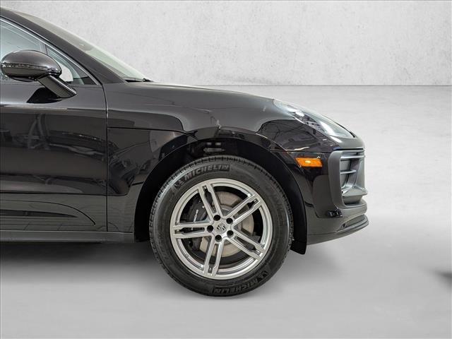 2026 Porsche Macan AWD