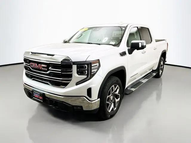 2024 GMC Sierra 1500 4WD Crew Cab Short Box SLT