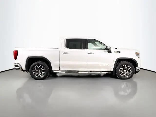 2024 GMC Sierra 1500 4WD Crew Cab Short Box SLT