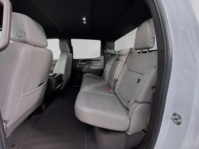 2024 GMC Sierra 1500 4WD Crew Cab Short Box SLT