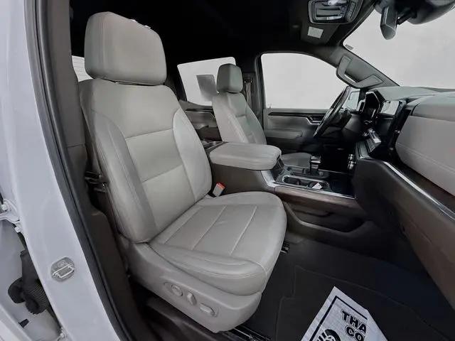 2024 GMC Sierra 1500 4WD Crew Cab Short Box SLT