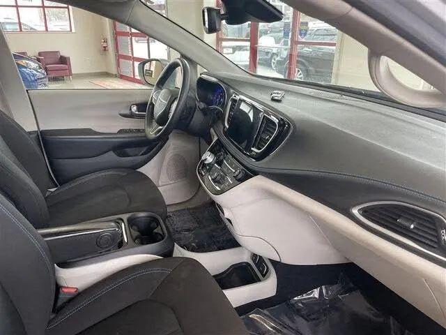 2021 Chrysler Pacifica Touring