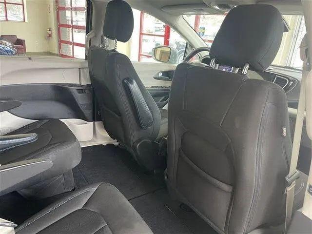 2021 Chrysler Pacifica Touring