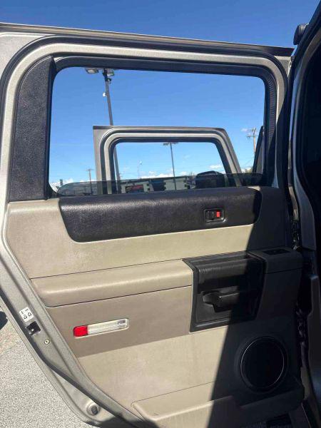 2005 HUMMER H2 Base