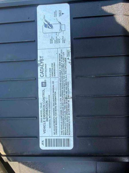 2005 HUMMER H2 Base