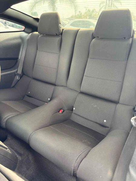 2011 Ford Mustang V6