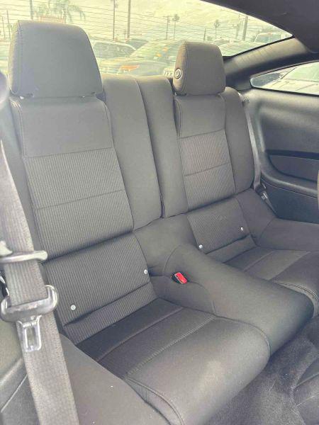 2011 Ford Mustang V6