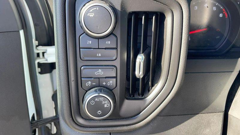 2022 Chevrolet Silverado 2500HD 4WD Crew Cab Standard Bed WT