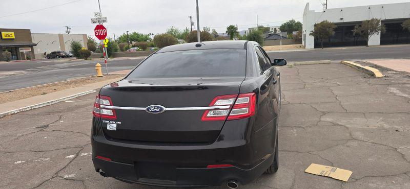 2014 Ford Taurus SE
