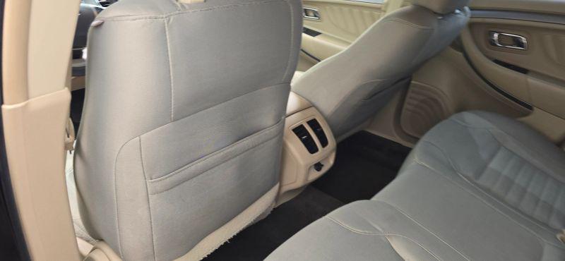 2014 Ford Taurus SE
