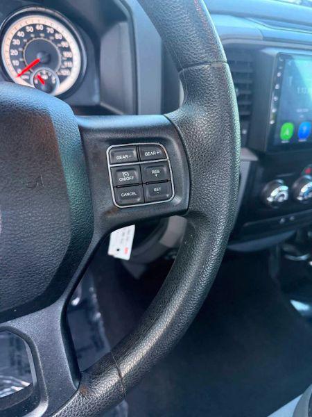 2017 Ram 1500 Express Quad Cab 4x4 6'4" Box