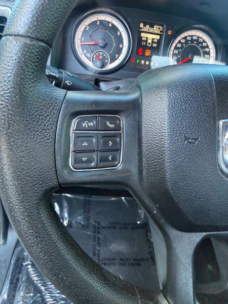 2017 Ram 1500 Express Quad Cab 4x4 6'4" Box
