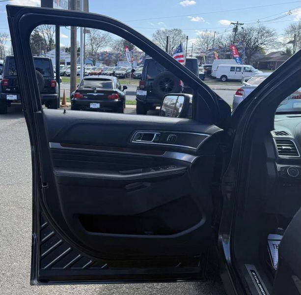 2018 Ford Explorer Platinum