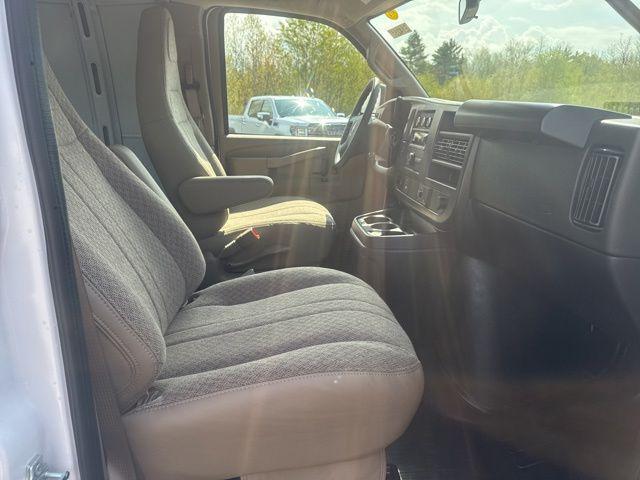 2026 GMC Savana Cargo 2500 Extended Wheelbase, Work Van, RWD