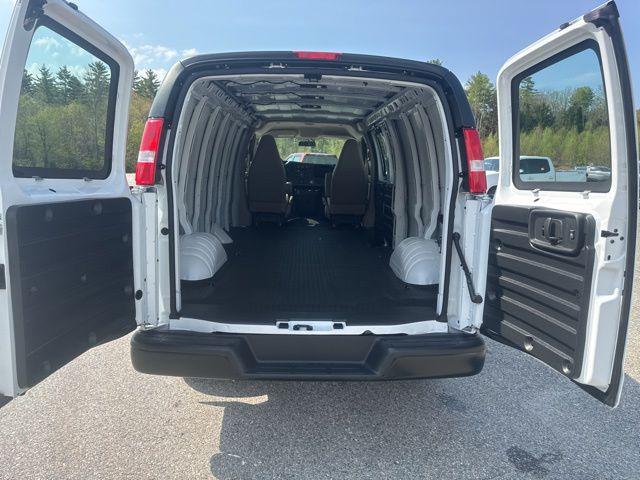 2026 GMC Savana Cargo 2500 Extended Wheelbase, Work Van, RWD