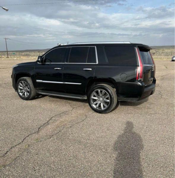 2016 Cadillac Escalade Luxury Collection