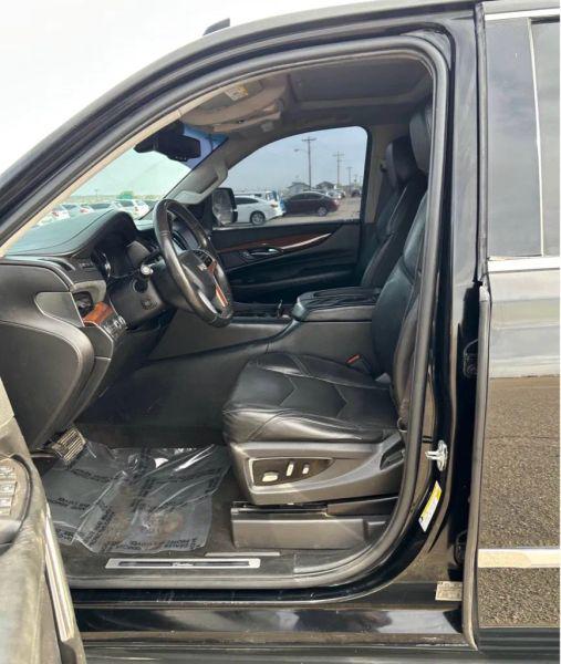 2016 Cadillac Escalade Luxury Collection