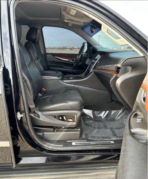 2016 Cadillac Escalade Luxury Collection