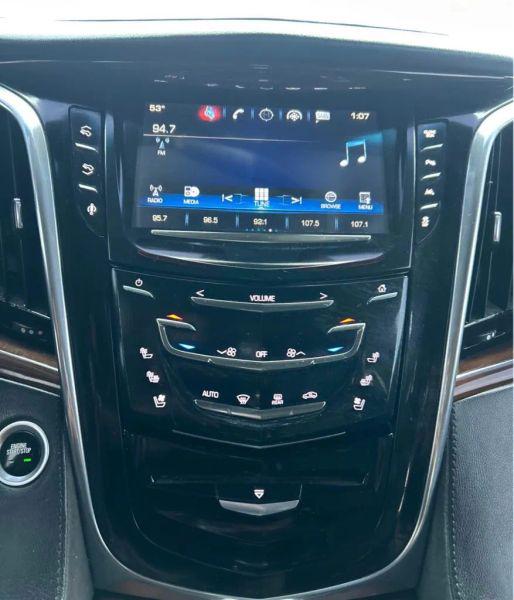 2016 Cadillac Escalade Luxury Collection