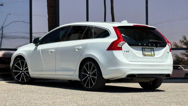 2016 Volvo V60 T5 Drive-E Premier