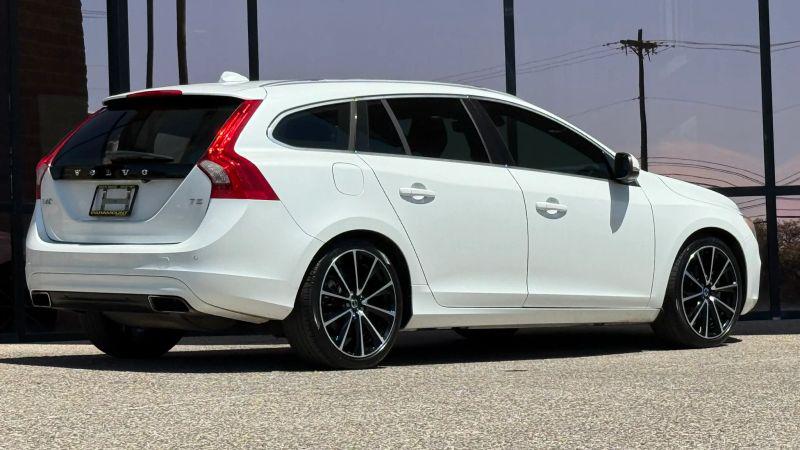 2016 Volvo V60 T5 Drive-E Premier