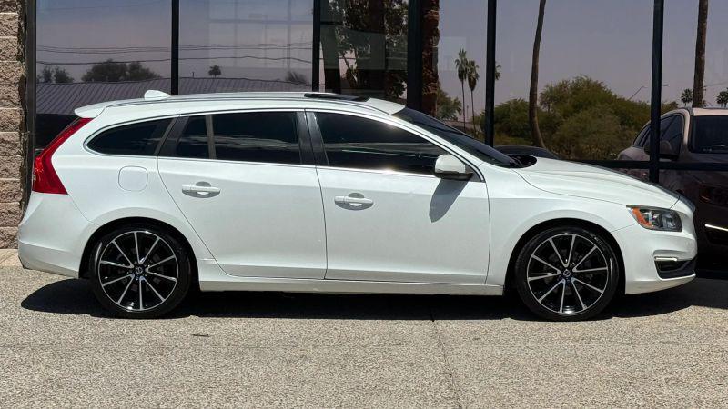 2016 Volvo V60 T5 Drive-E Premier