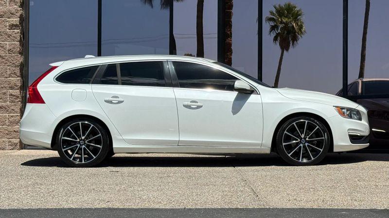 2016 Volvo V60 T5 Drive-E Premier
