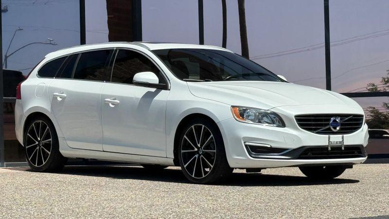 2016 Volvo V60 T5 Drive-E Premier