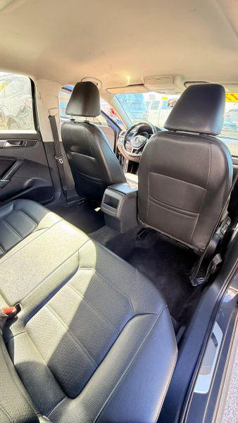 2017 Volkswagen Passat 1.8T R-Line