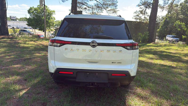 2022 Nissan Pathfinder SV 4WD