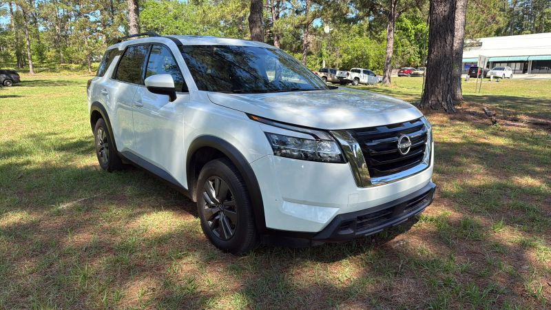 2022 Nissan Pathfinder SV 4WD
