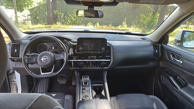 2022 Nissan Pathfinder SV 4WD