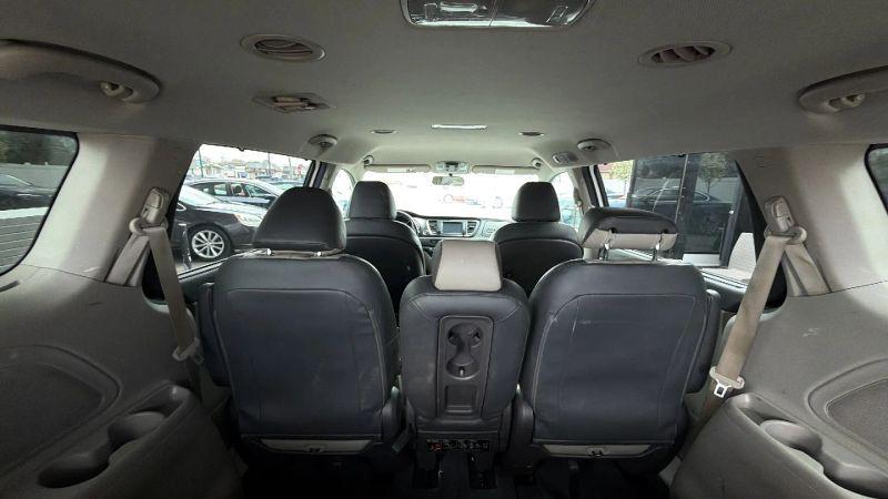2017 Kia Sedona LX