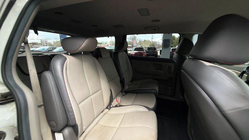 2017 Kia Sedona LX