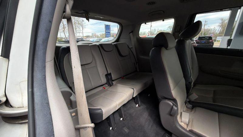 2017 Kia Sedona LX