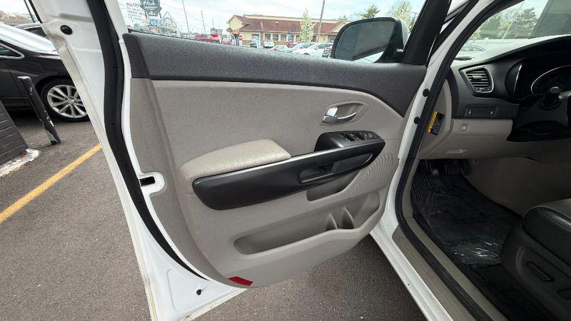 2017 Kia Sedona LX