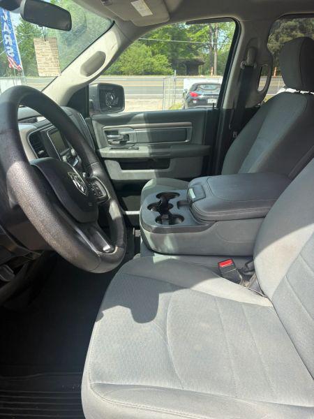 2017 Ram 1500 SLT Quad Cab 4x2 6'4" Box