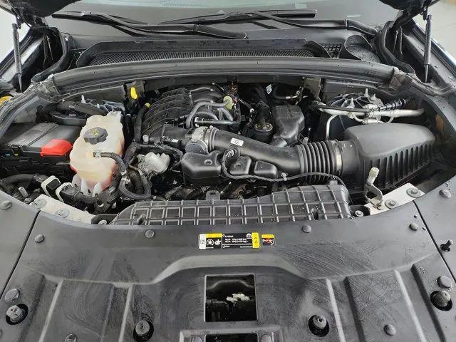 2024 Jeep Grand Cherokee L Laredo 4x2